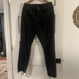 Black Slim Straight Jean